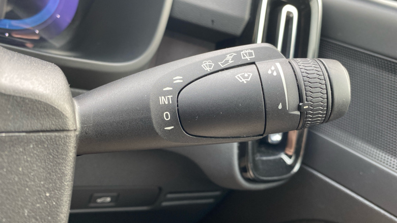 Volvo Xc40 170kW Recharge Plus 69kWh 5dr Auto Electric Estate